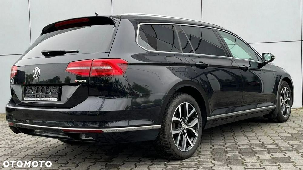 Volkswagen Passat - 8