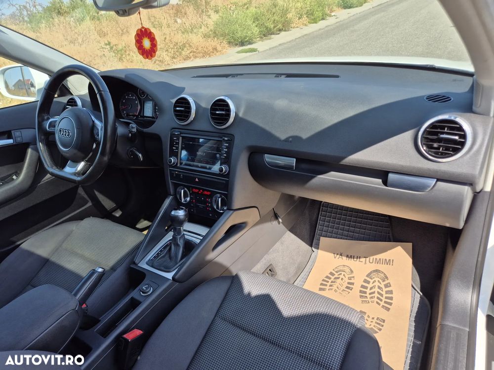 Audi A3 Sportback 1.4 TFSI S tronic S line Sportpaket (plus) - 9