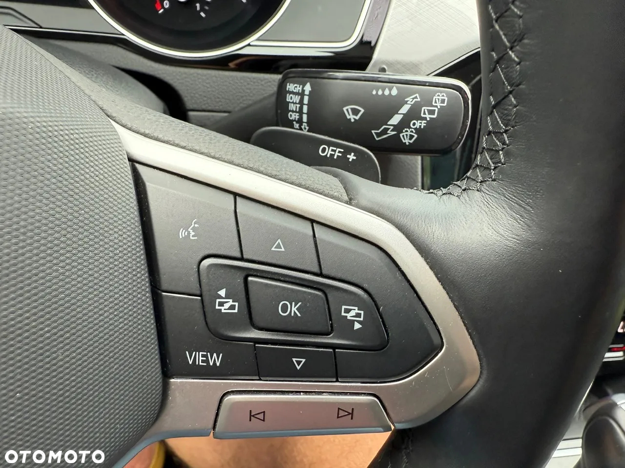 Volkswagen Passat Variant 2.0 TDI SCR DSG Business - 17