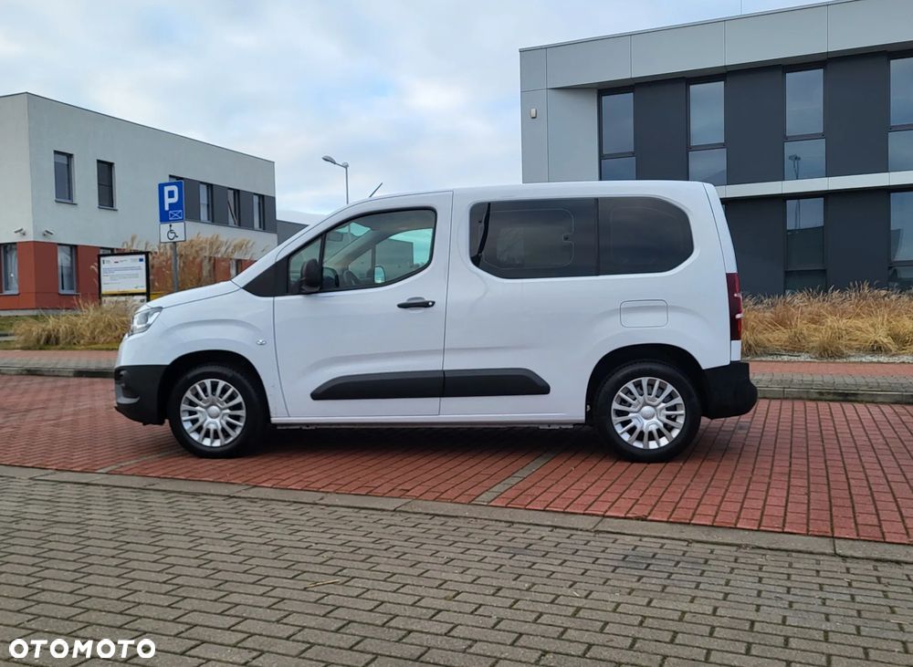 Toyota Proace City Verso 1.2 Turbo L1 Combi - 8