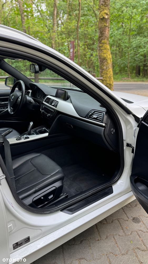 BMW Seria 3 - 17