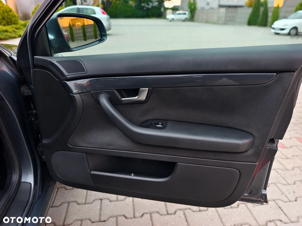 Audi A4 Limousine 2 - 17