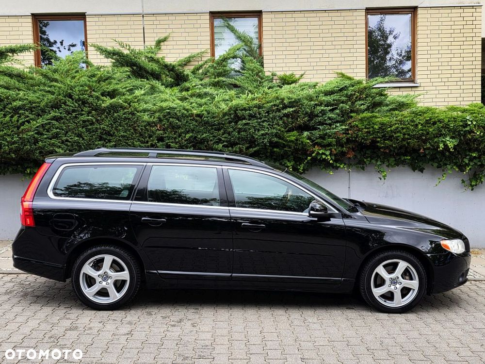Volvo V70 D3 Summum - 8