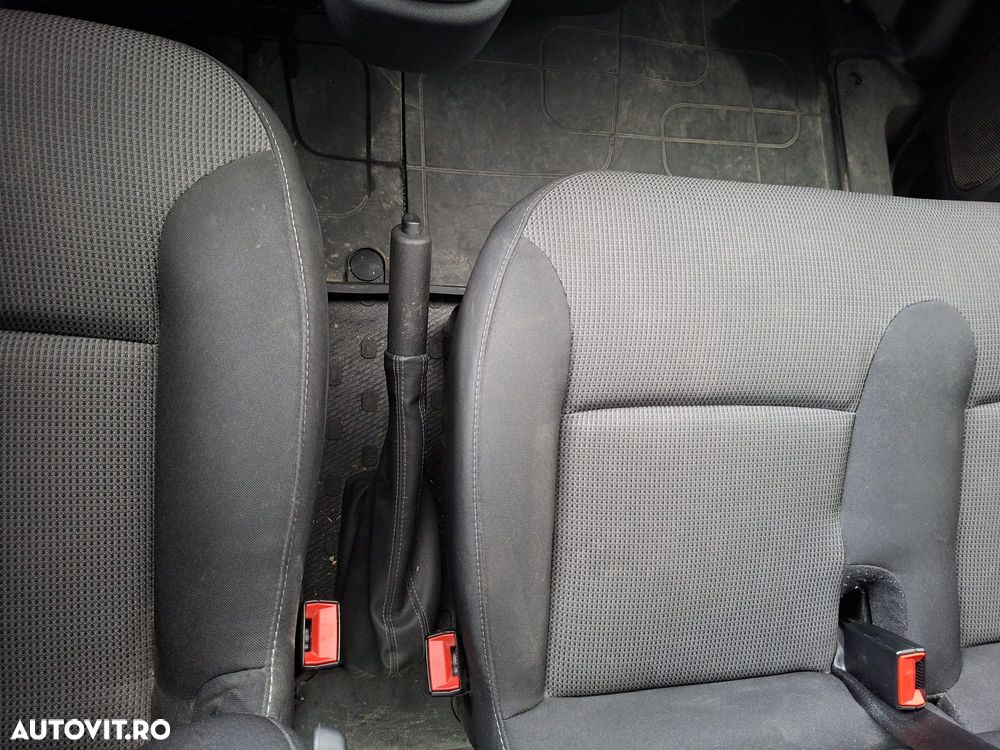 Renault Trafic 2.0 Blue dCi 120 Combi L1H1 8+1 locuri Authentique - 18