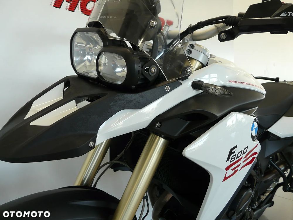 BMW F - 15