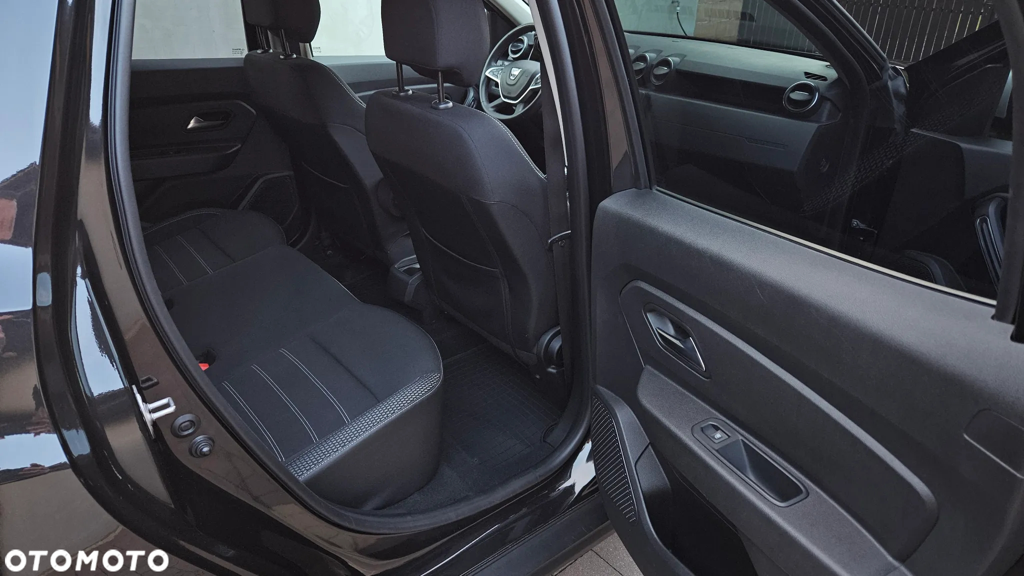 Dacia Duster 1.6 SCe Prestige - 24