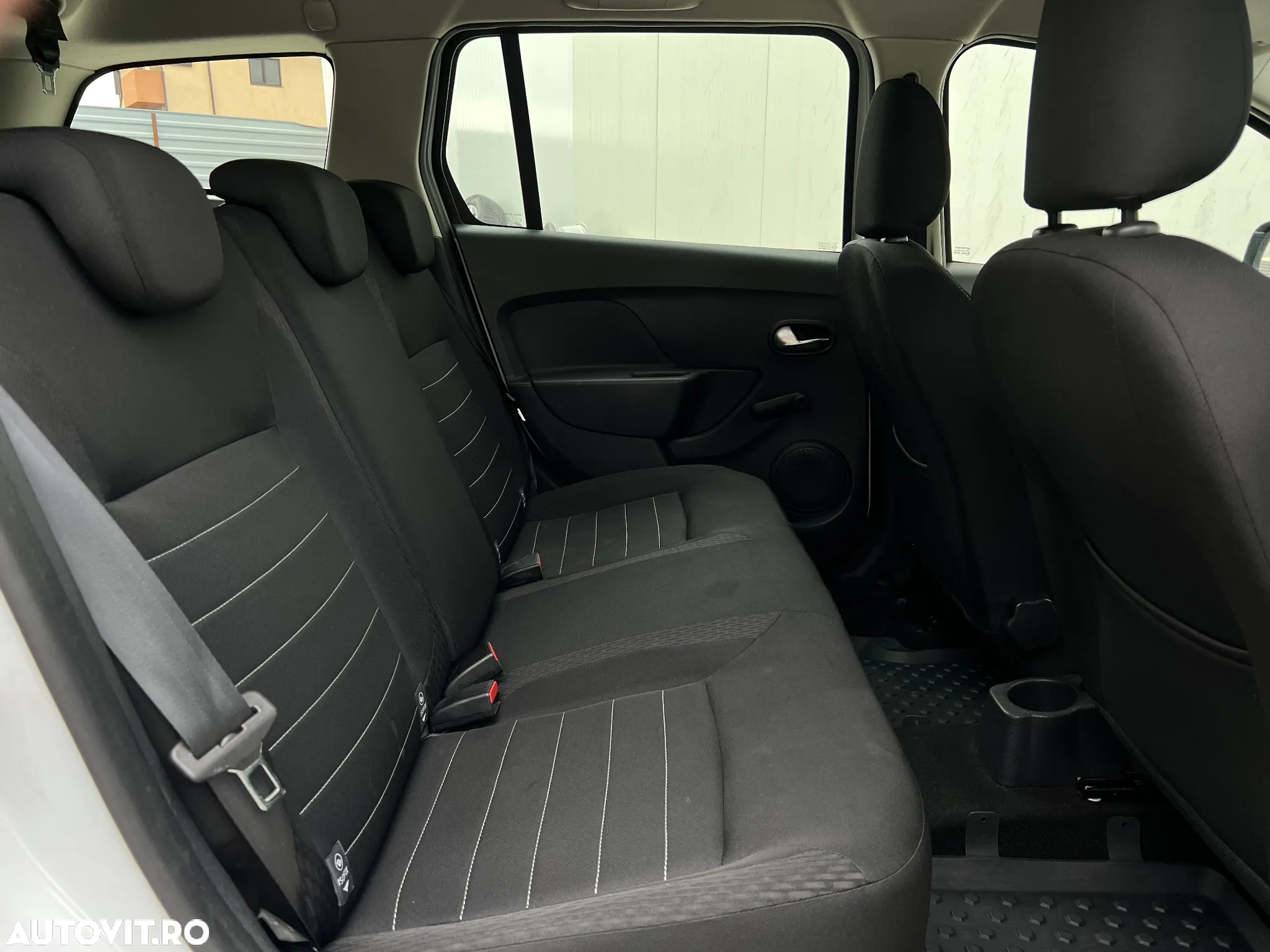 Dacia Logan MCV 1.5 dCi Laureate - 8