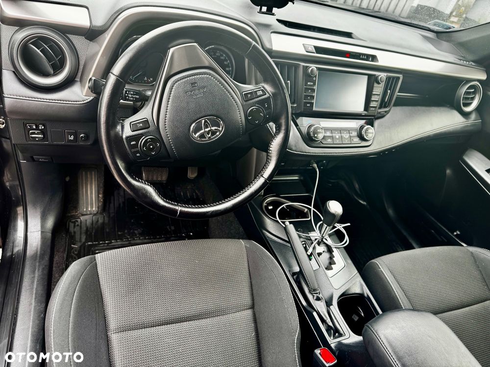 Toyota RAV4 Hybrid Premium 4x4 - 9