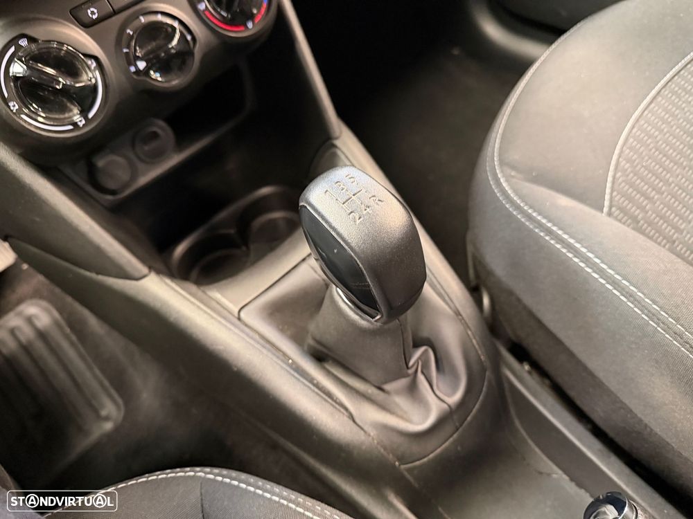 Peugeot 208 - 25