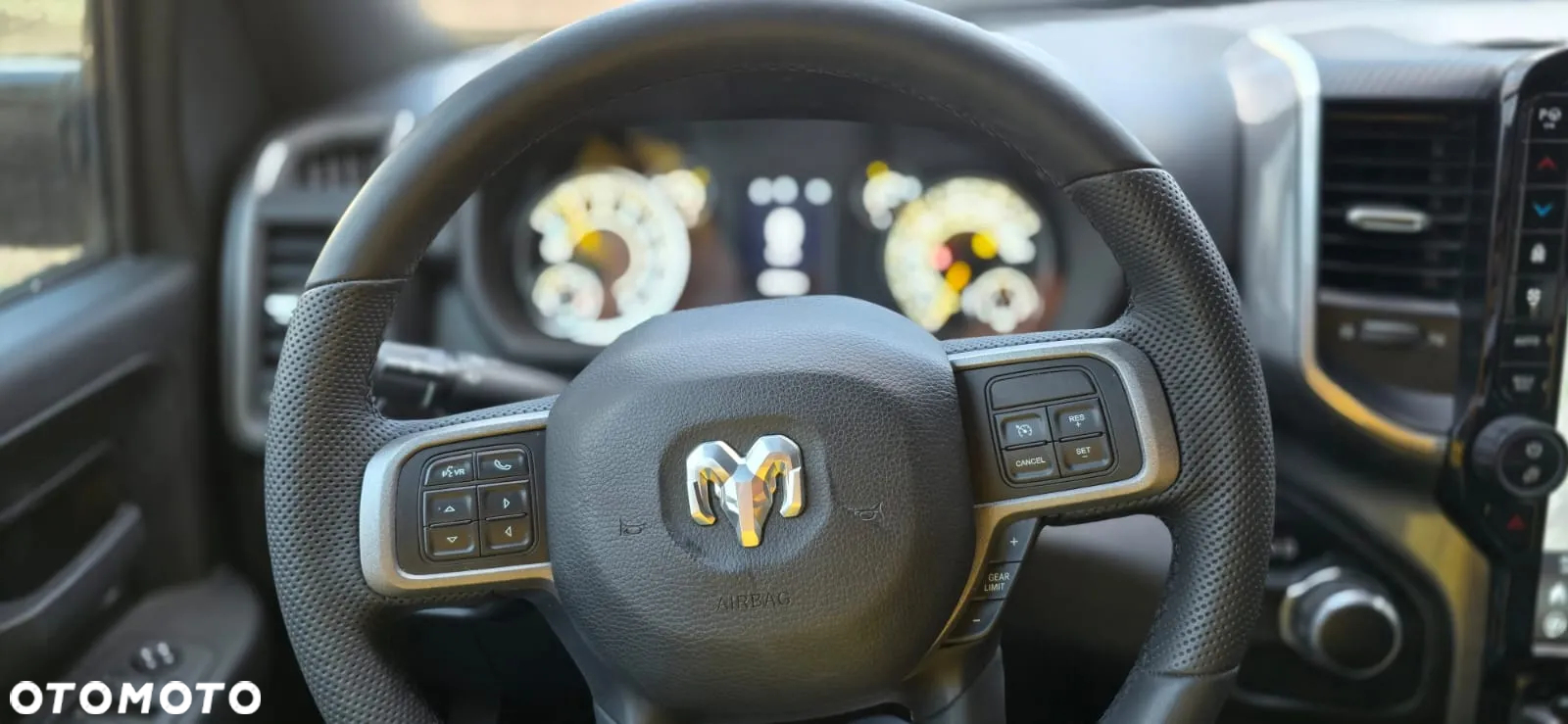 RAM 2500 - 16