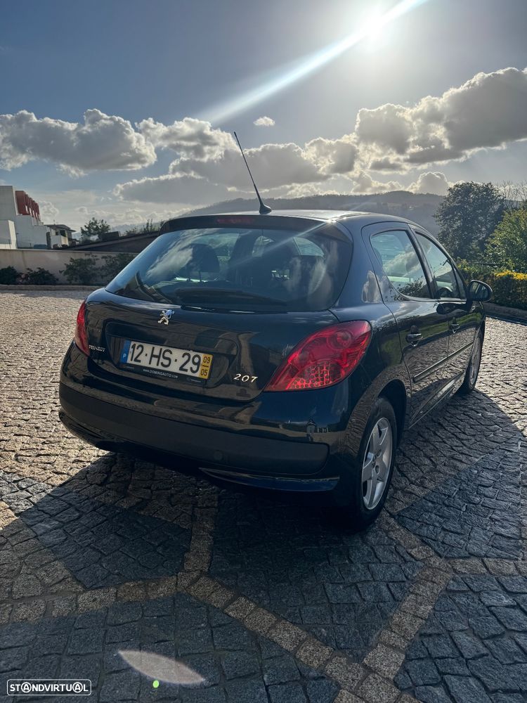 Peugeot 207 1.4 HDi Urban - 2