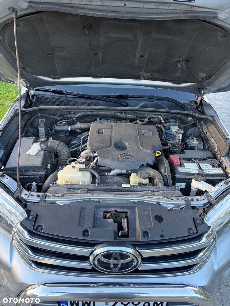 Toyota Hilux 2.4 D-4D Double Cab Selection 4x4 - 19