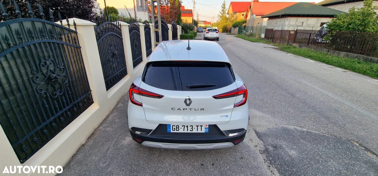 Renault Captur E-Tech Plug-In-Hybrid Intens - 9