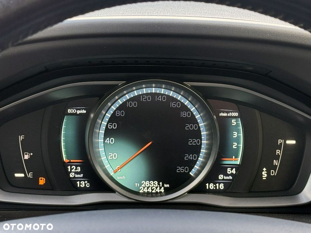 Volvo XC 60 D4 Momentum Pro - 19