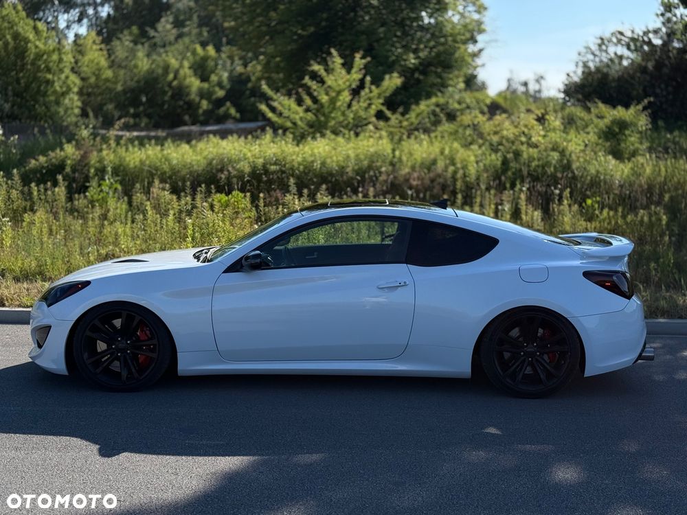 Hyundai Genesis Coupe 3.8 V6 Executive - 5