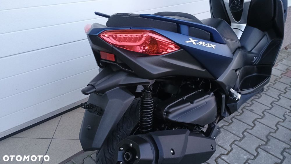 Yamaha X-max - 33