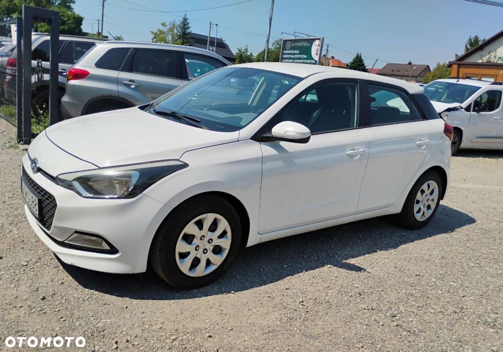 Hyundai i20 - 20