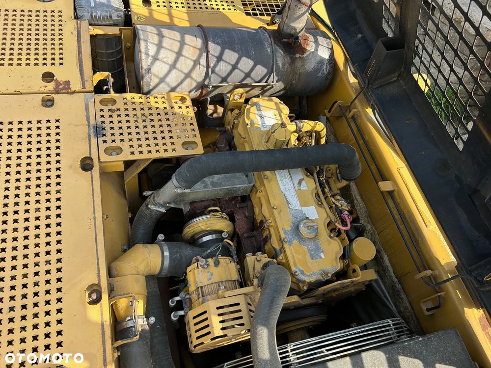 Caterpillar CAT 322C - 8