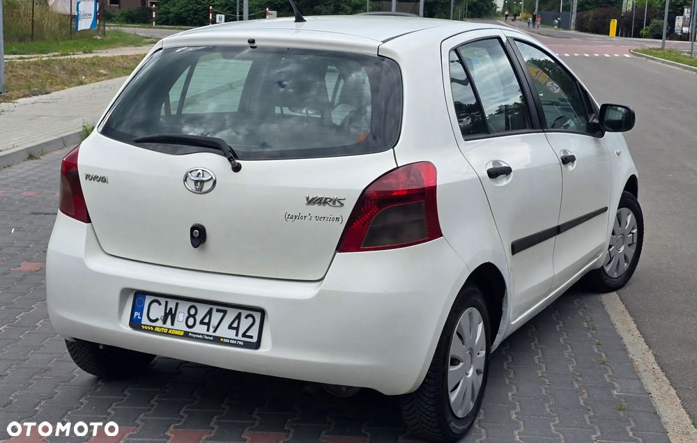 Toyota Yaris 1.0 Luna - 5