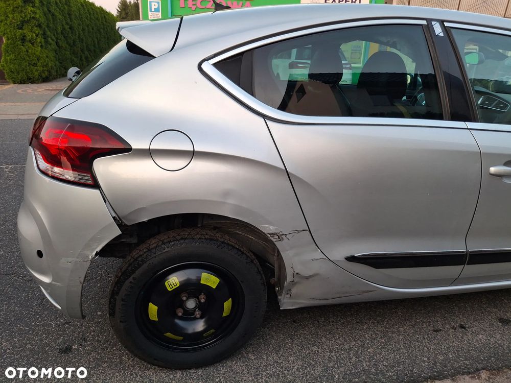 Citroën DS4 HDi 115 SoChic - 7