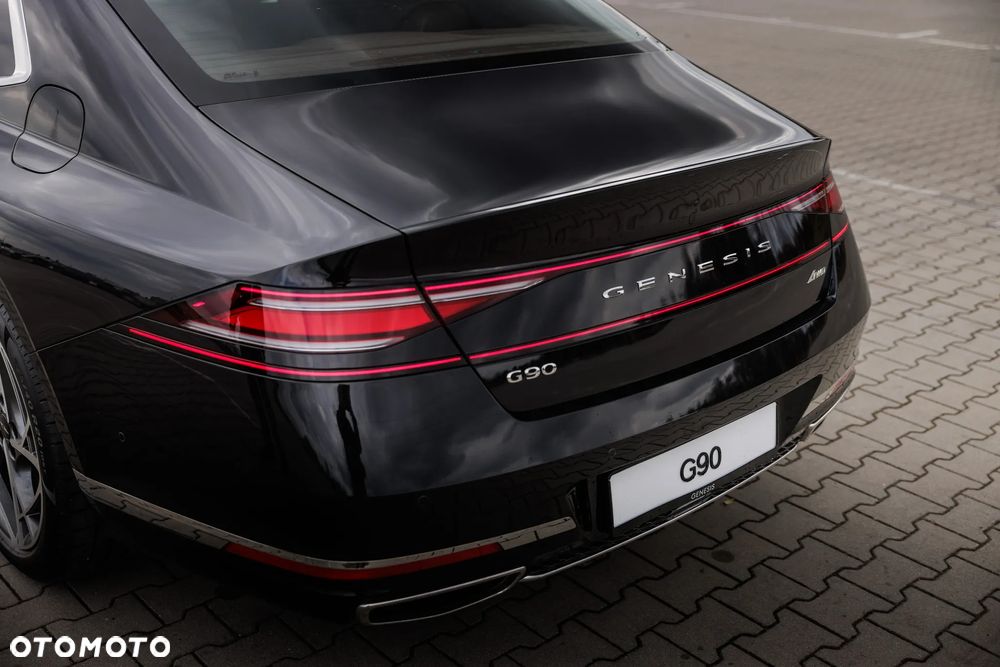 Genesis G90 3.5T V6 AT8 SWB Luxury Plus - 13