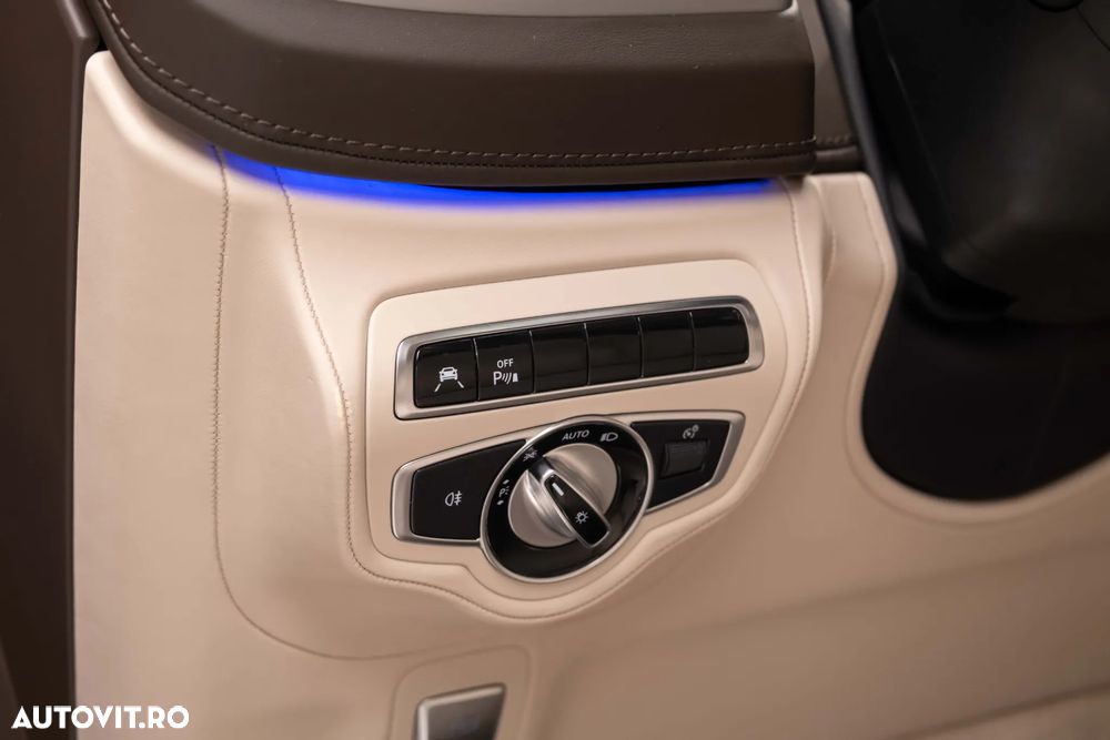 Mercedes-Benz G AMG 63 AMG Speedshift 9G-TRONIC - 38