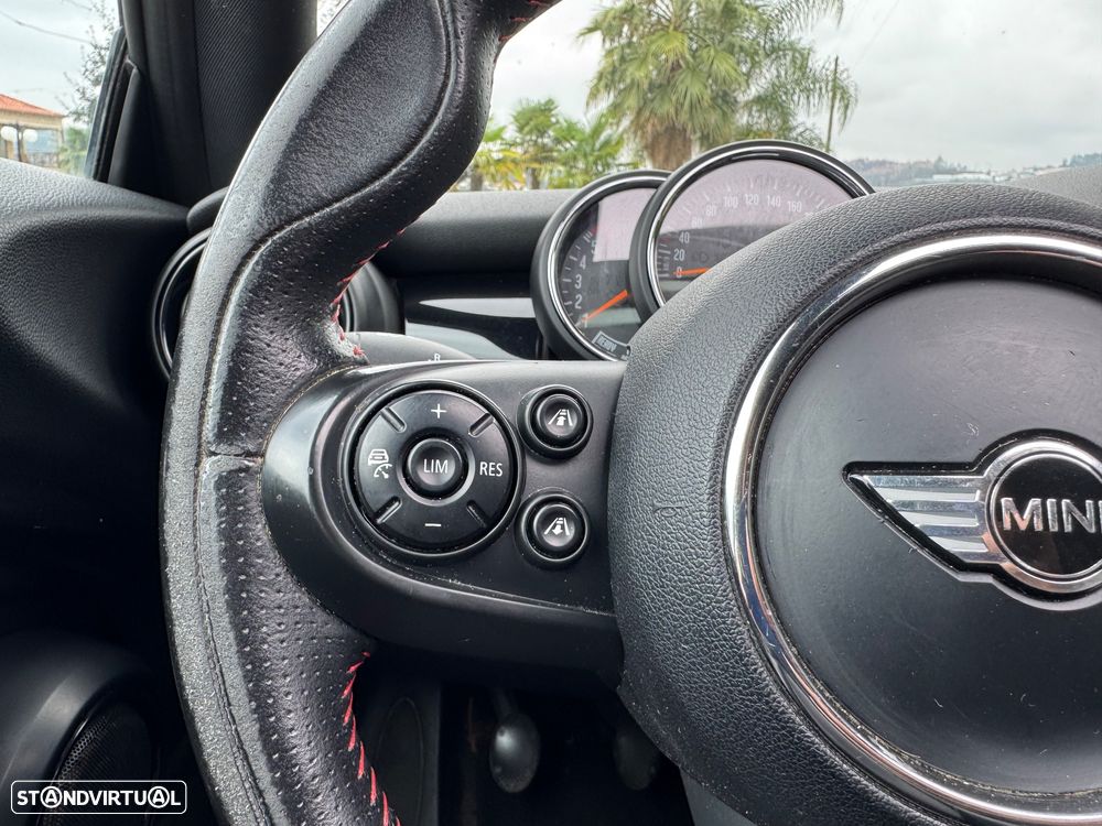 MINI 3 Portas Cooper D 60 Years Chili - 12