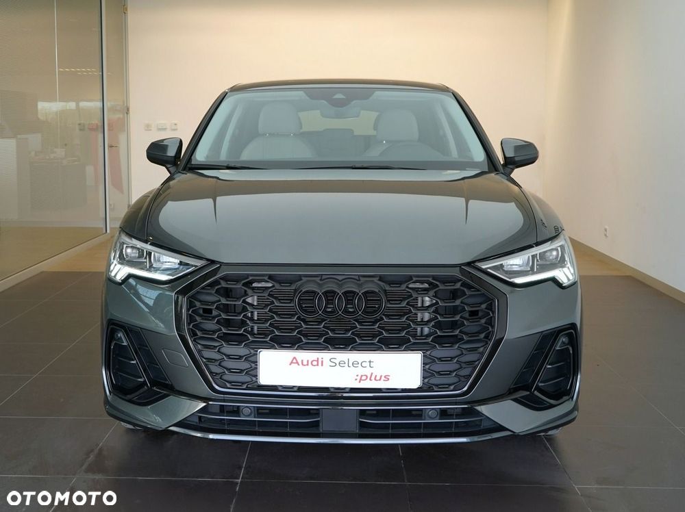 Audi Q3 Sportback - 7