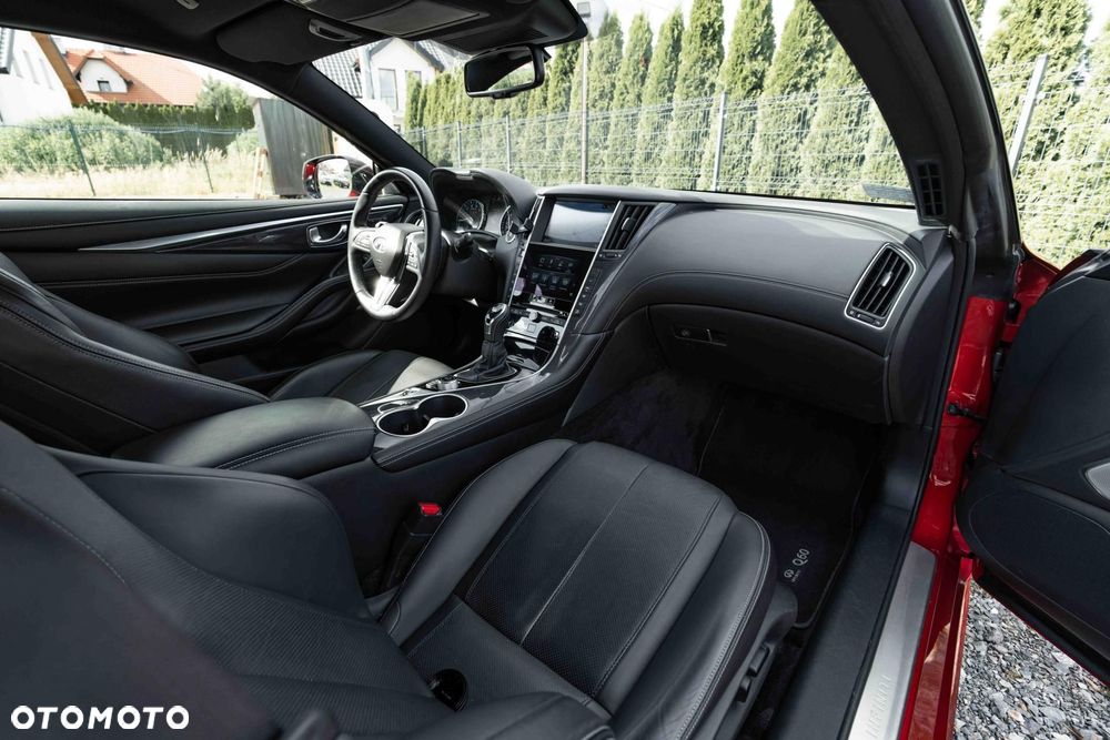 Infiniti Q60 - 12