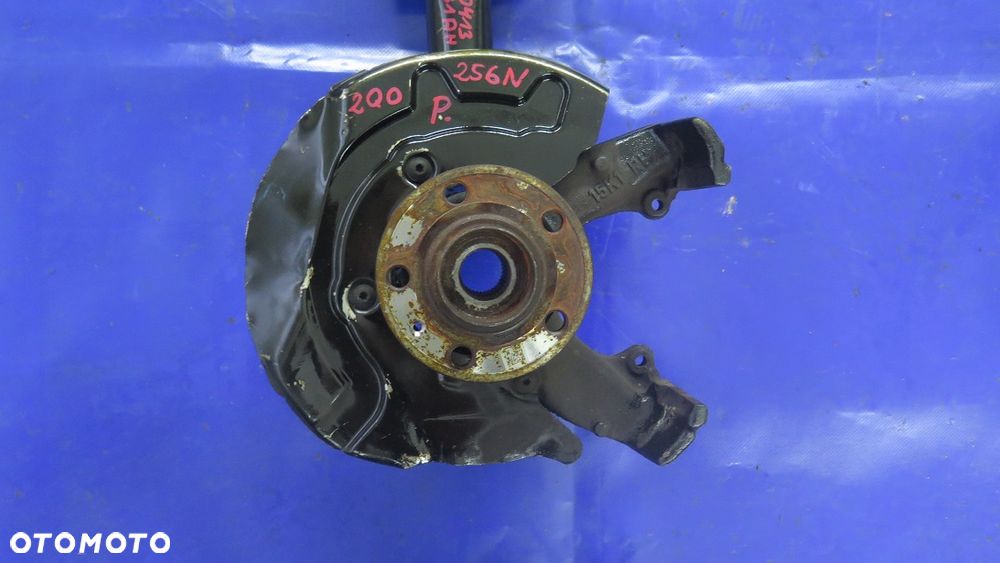 Zwrotnica Piasta Przód Przednia Prawa POLO VI 2G A1 ARONA T-CROSS SKALA 2Q0256N