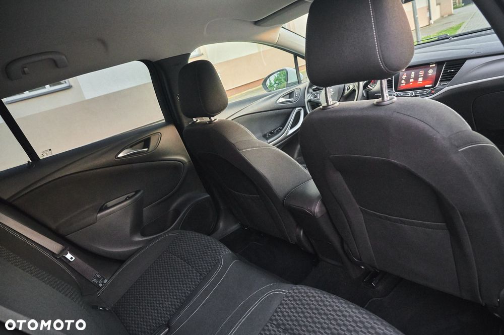 Opel Astra 1.6 CDTI Enjoy - 32