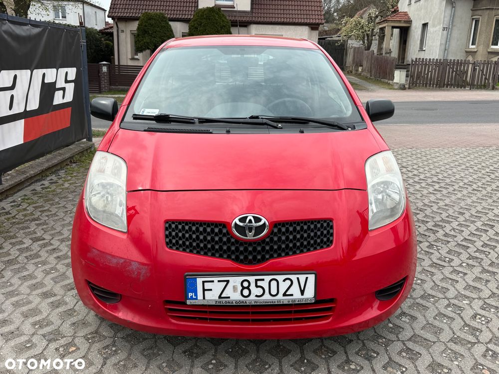 Toyota Yaris 1.3 Luna A/C - 2