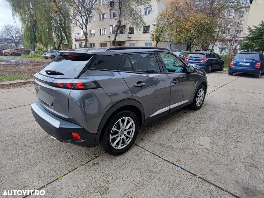 Peugeot 2008 1.2 PureTech EAT8 STT GT Pack - 3