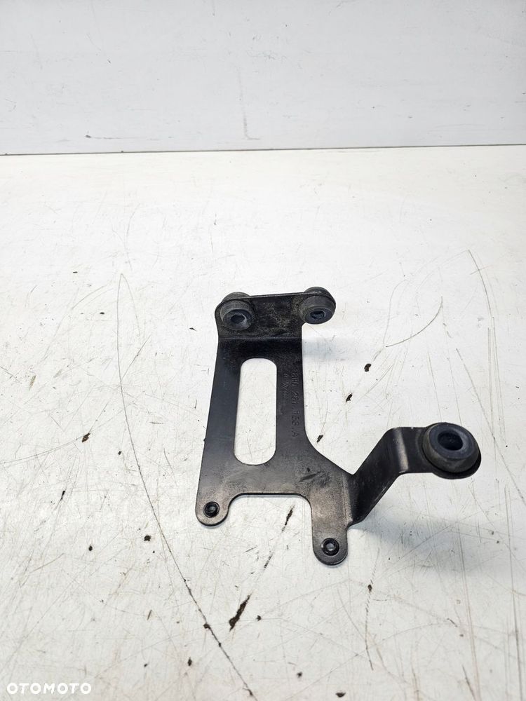 MOCOWANIE POMPY WODY AUDI Q5 8R 8R0261153A - 2