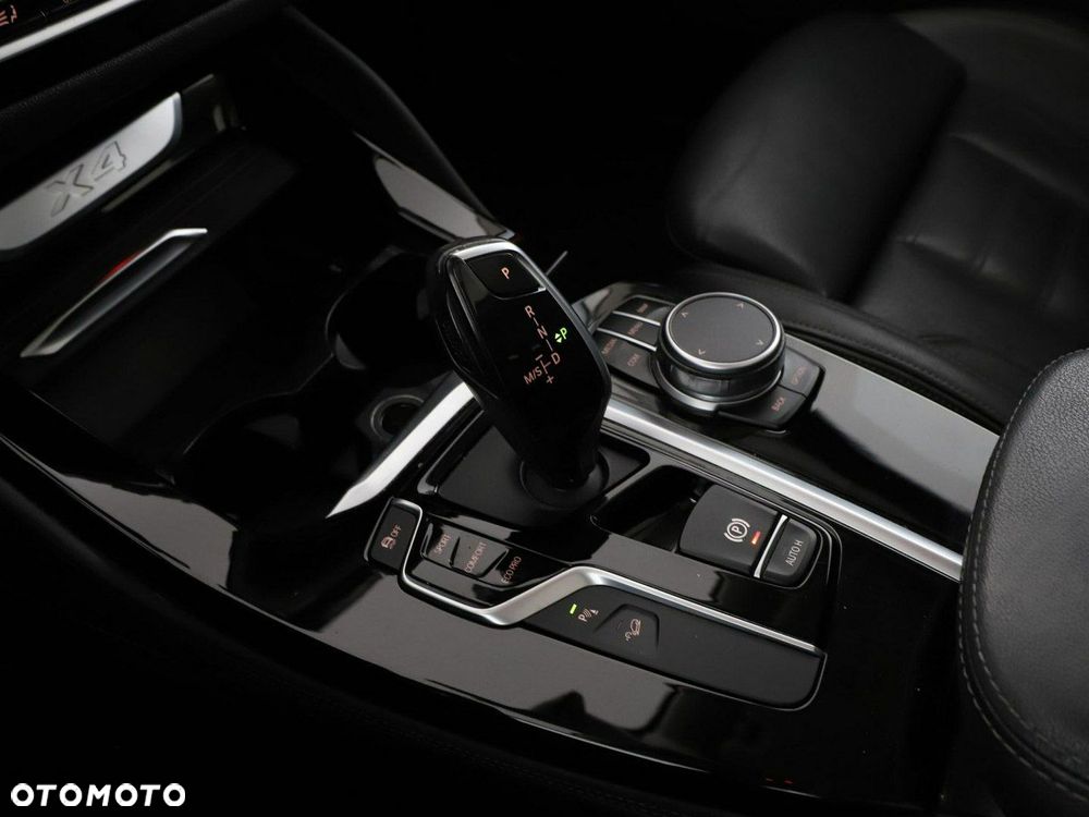 BMW X4 xDrive20d xLine - 30