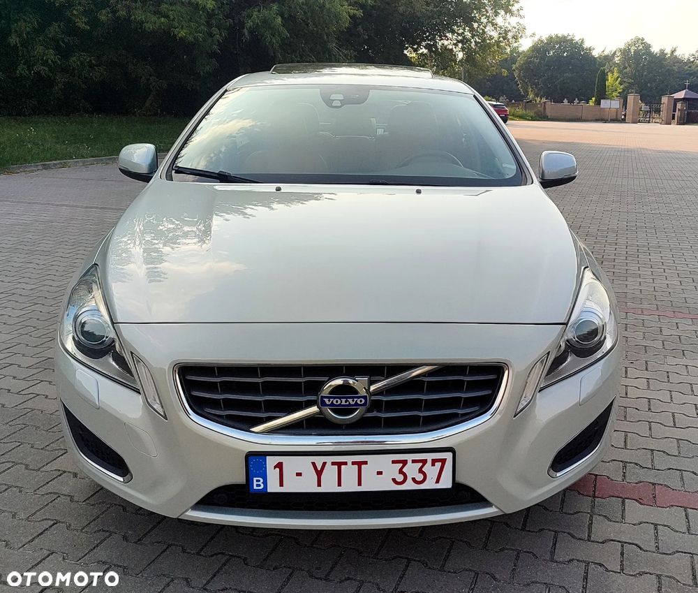 Volvo S60 D3 Geartronic Summum - 19