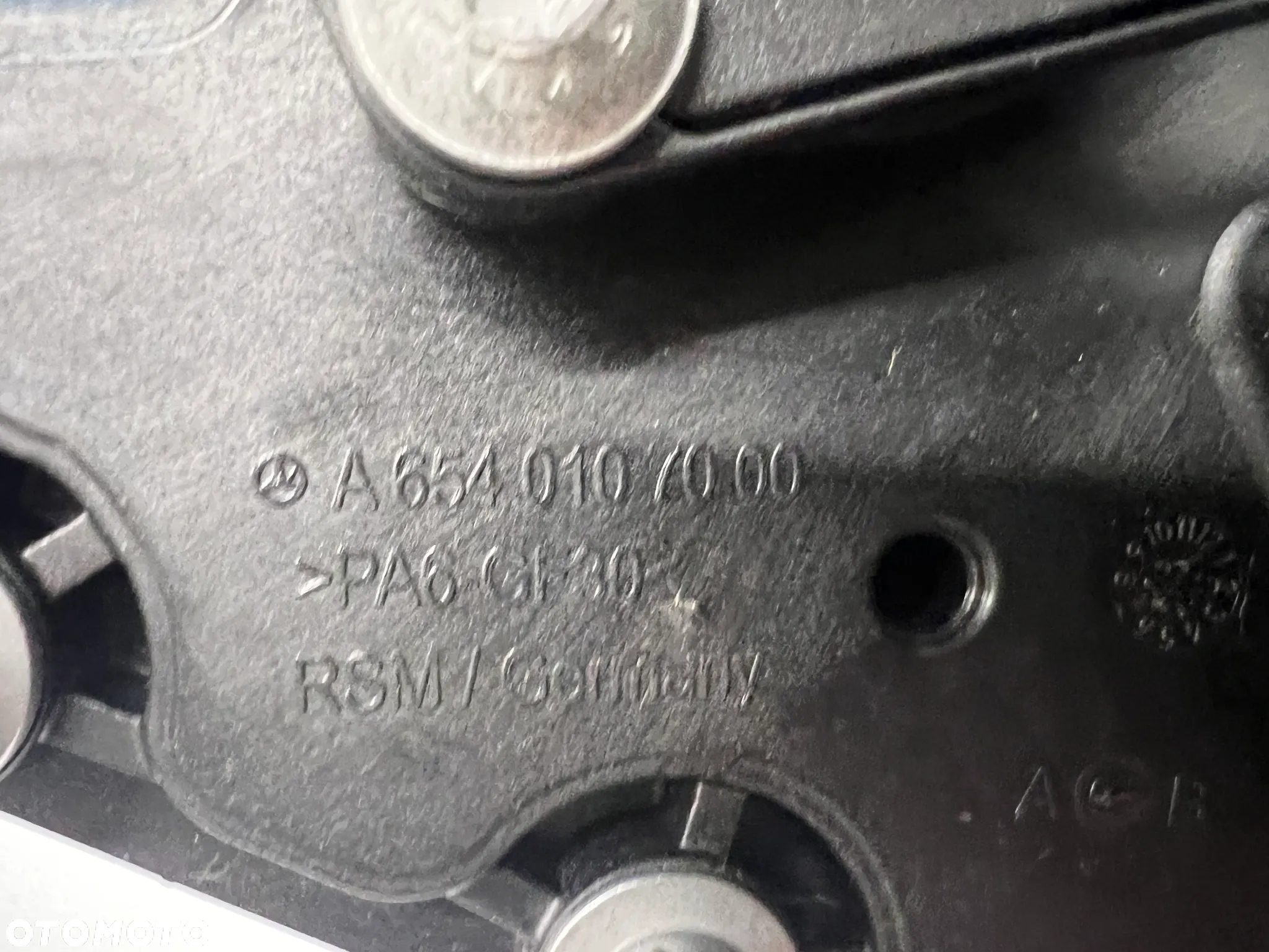 Mercedes miska olejowa z czujnikiem stanu oleju A654010700 A6540101514 A0919059301. - 5