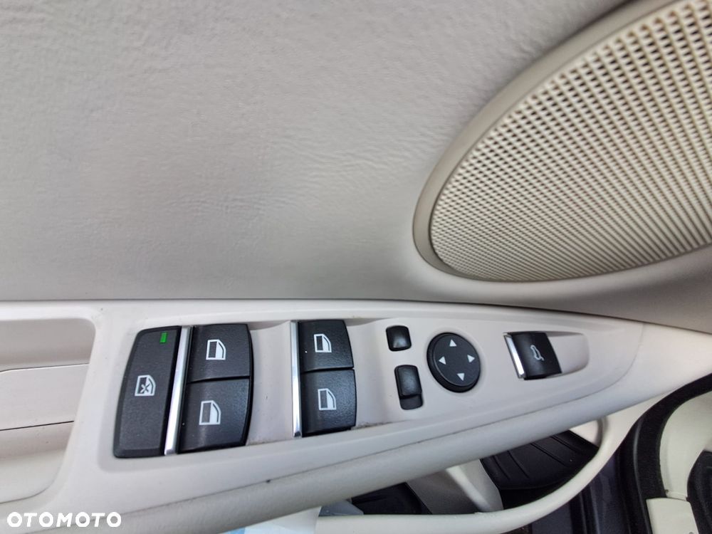 BMW X5 xDrive40d - 30