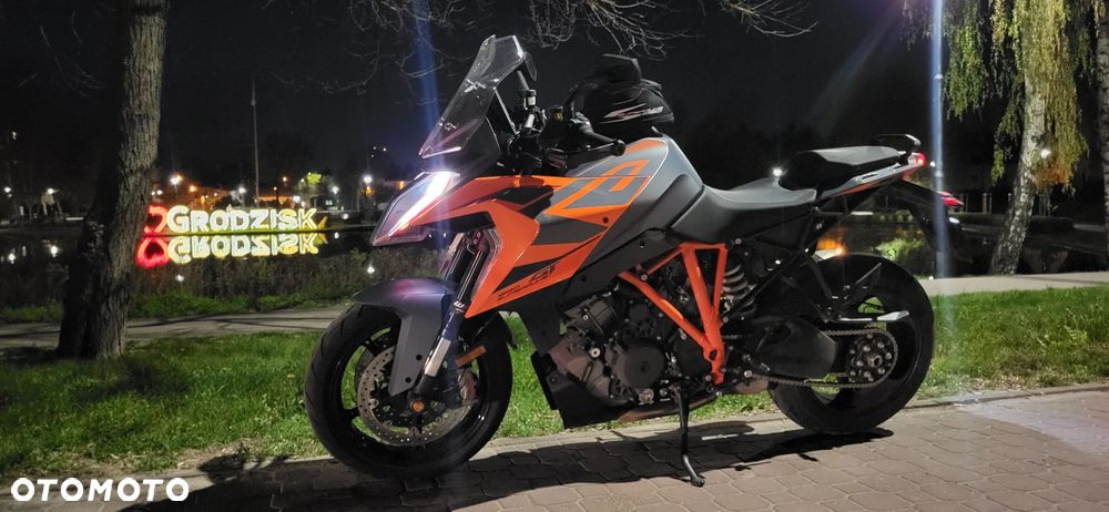 KTM Super Duke - 1