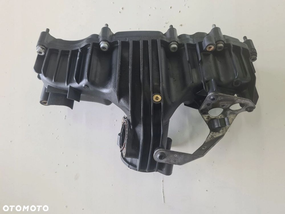VW T5 LIFT 2.0 TDI kolektor ssący 03L129711P - 3