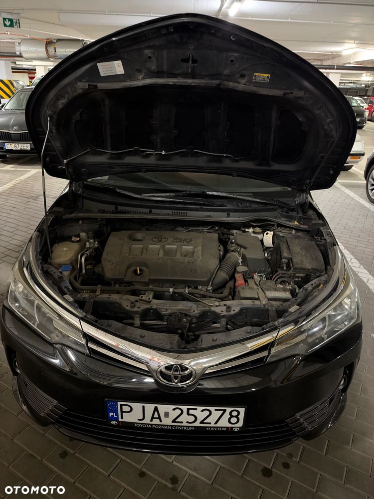 Toyota Corolla - 12