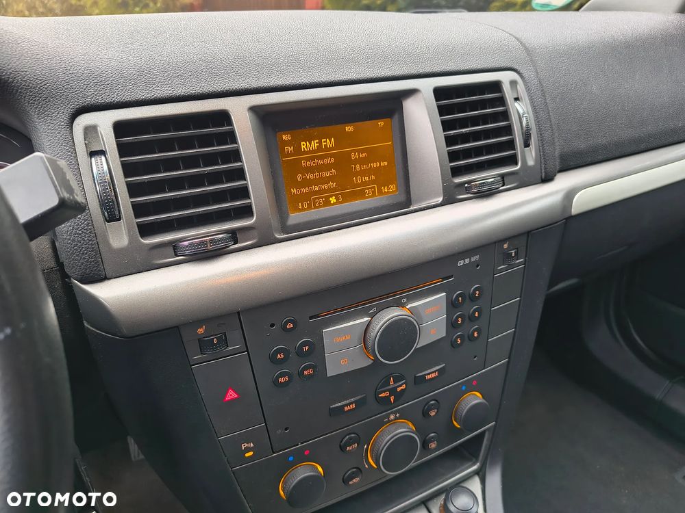 Opel Vectra 2.2 GTS - 23