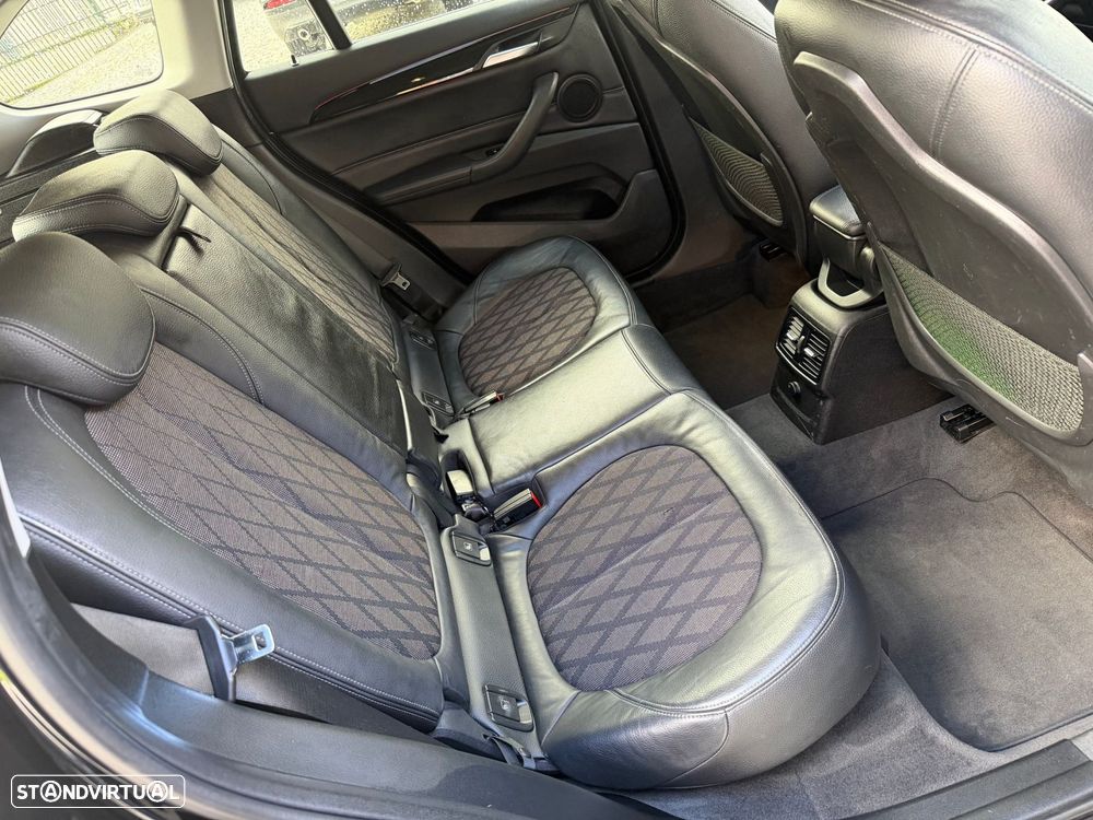 BMW X1 18 d sDrive xLine - 11