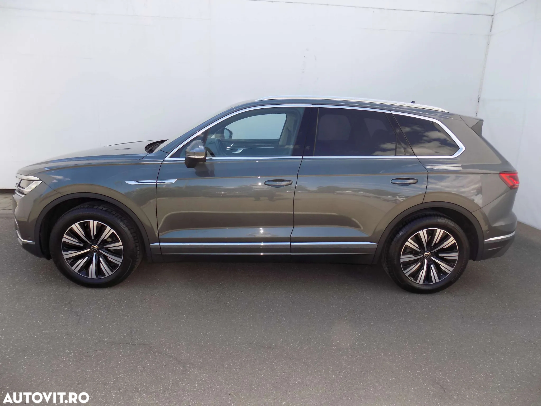 Volkswagen Touareg 3.0 V6 TDI 4Motion DPF Automatik Atmosphere - 2