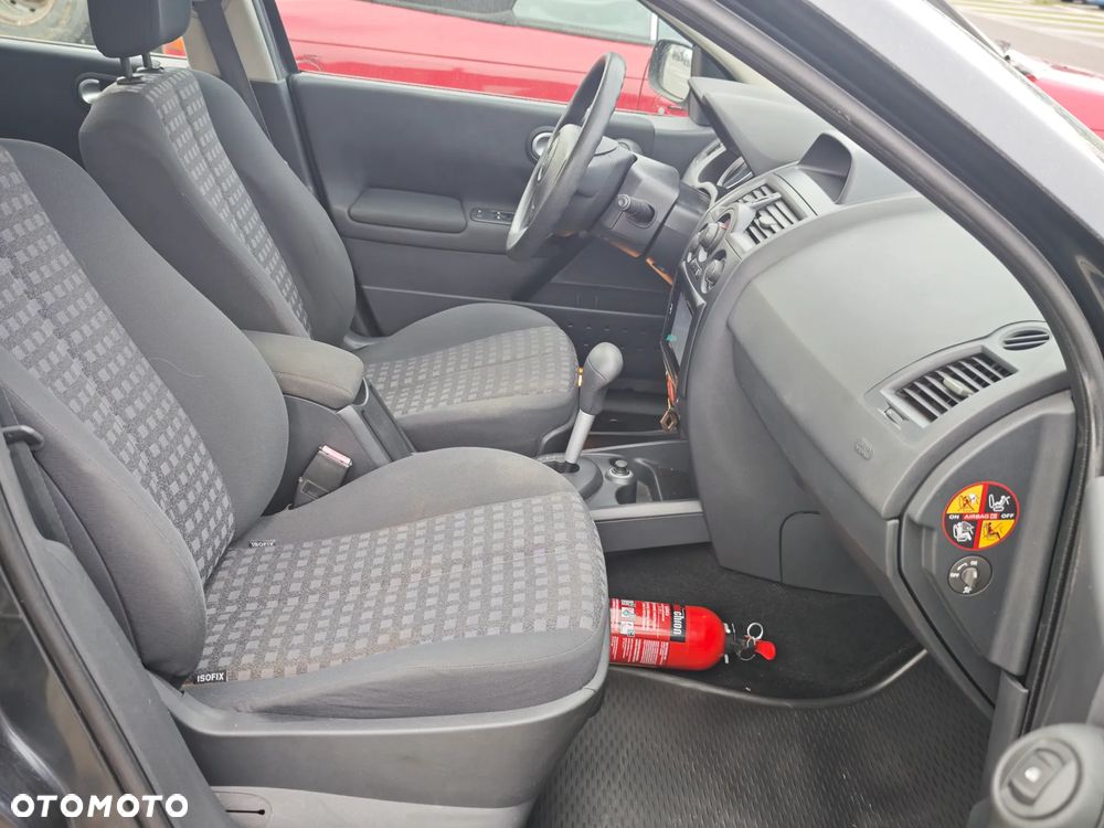 Renault Megane 1.6 Exception - 6