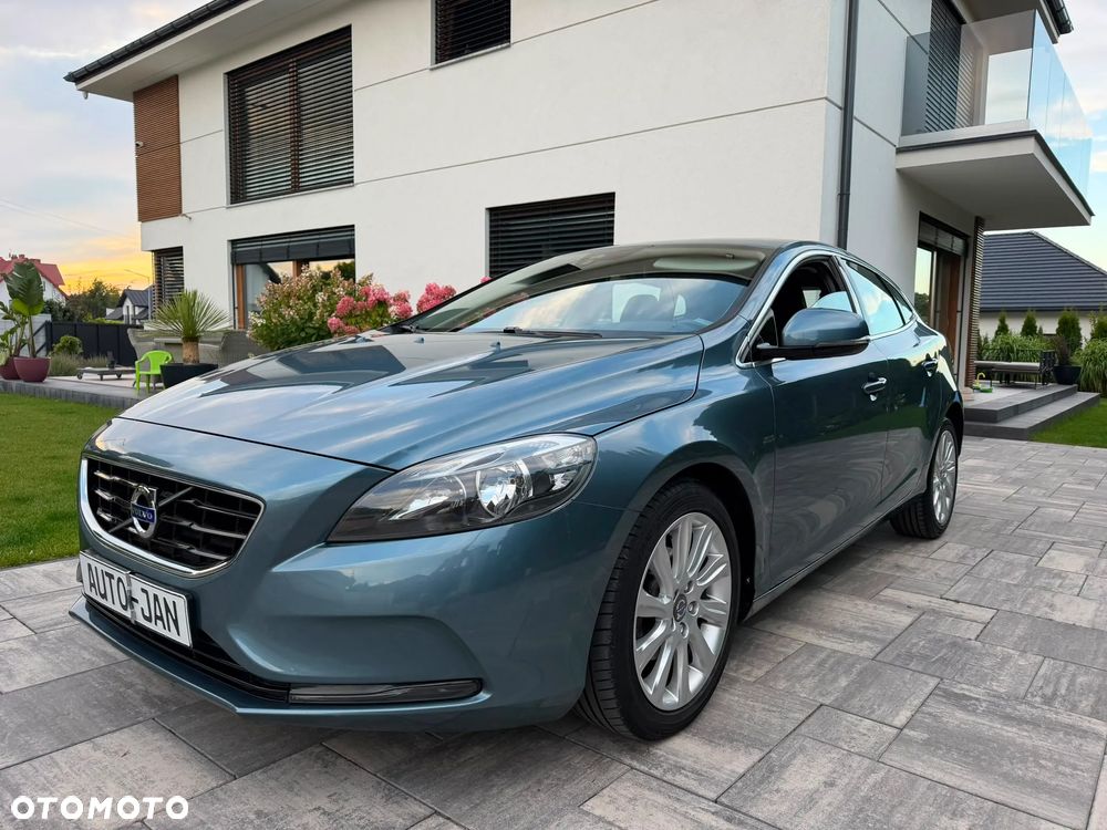 Volvo V40 D2 Summum - 34