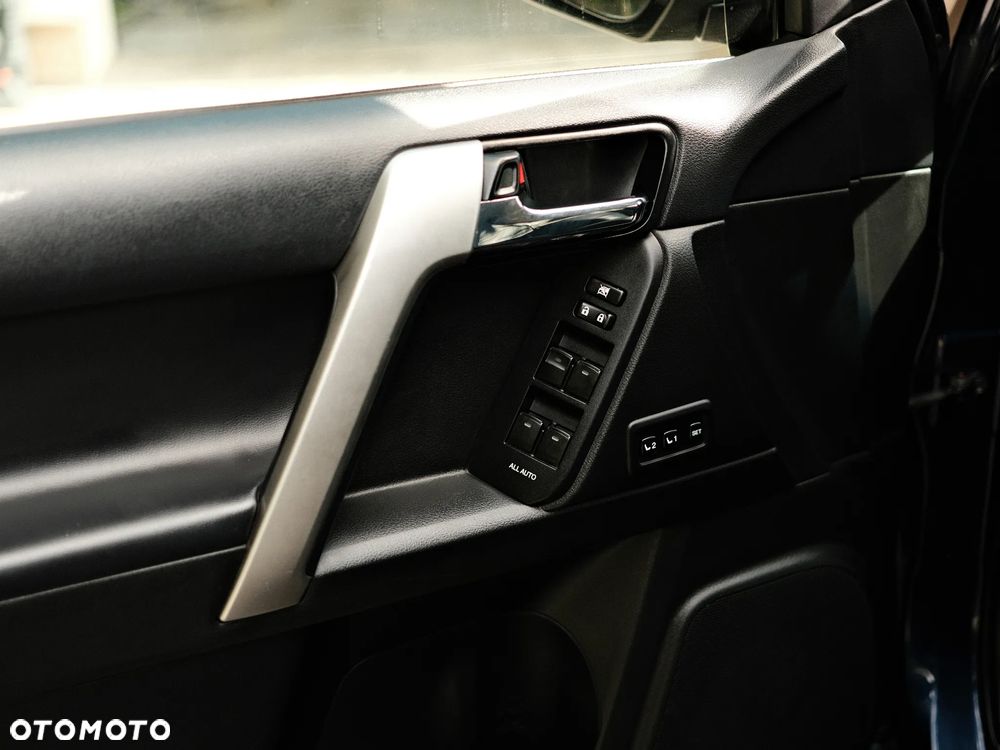 Toyota Land Cruiser LC 3.0 D-4D Premium - 21