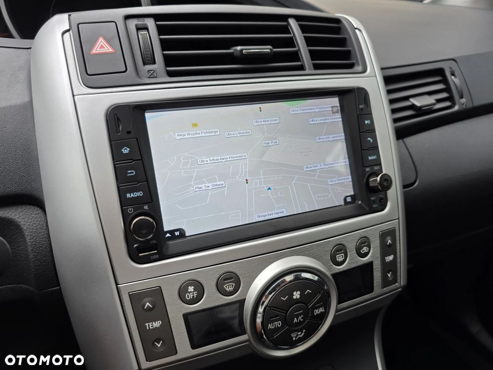 Toyota Verso 1.8 5-Sitzer Executive - 35