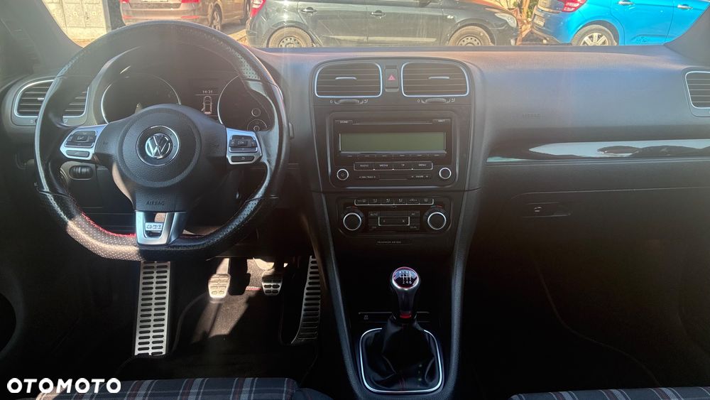 Volkswagen Golf 2.0 GTI - 17