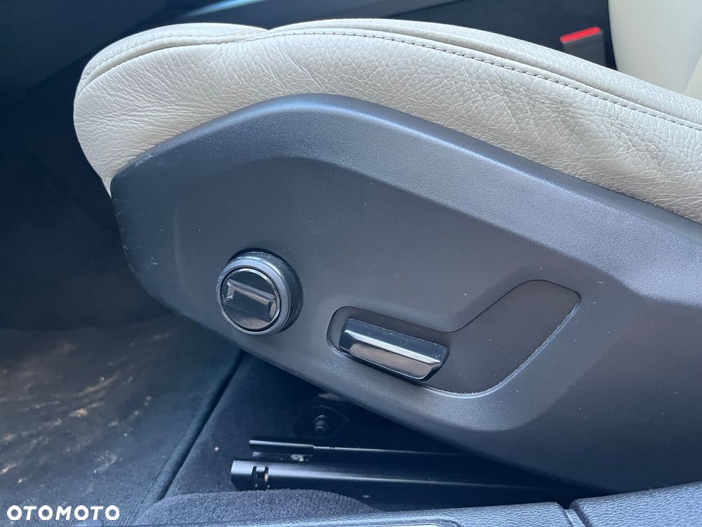 Volvo V60 T5 Geartronic Momentum Pro - 14